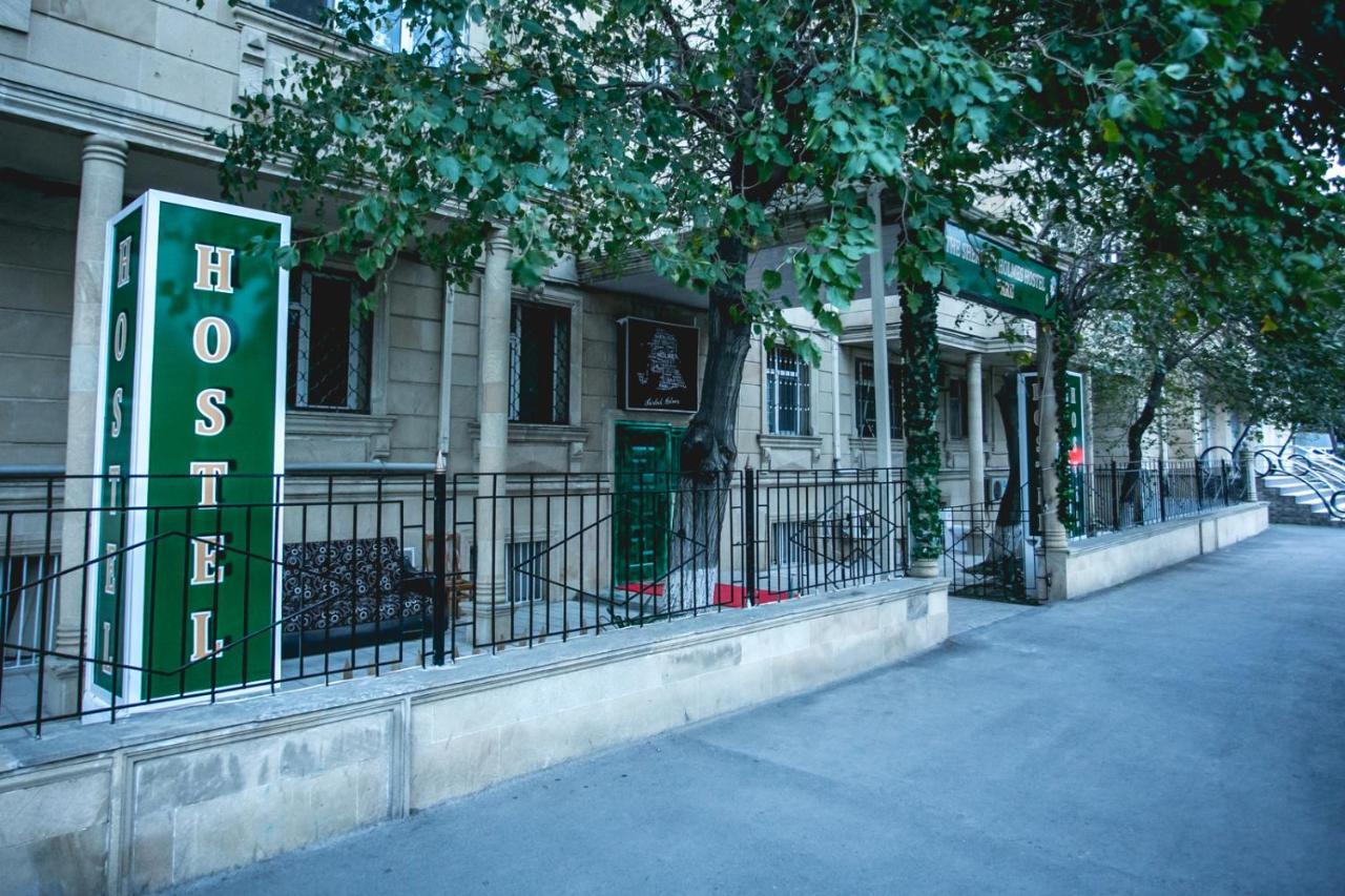 Sherlock Holmes Hostel Баку Экстерьер фото